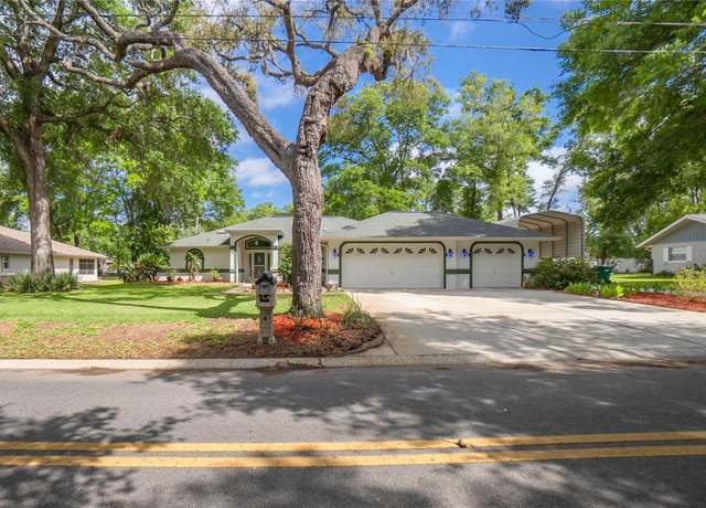 Property at 310 W Inverness Blvd, Inverness, FL 34452, 3 beds, 2.5 baths