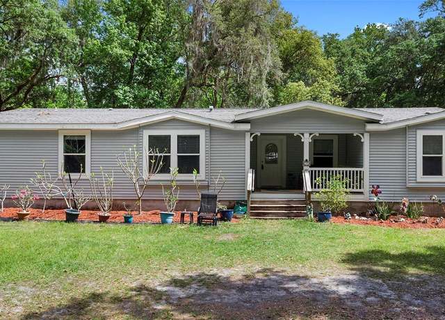 Property at 1345 Palomino Trl, Geneva, FL 32732, 4 beds, 3 baths