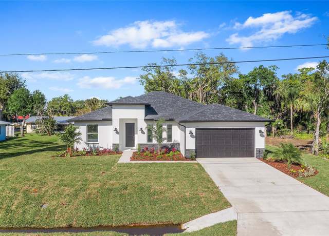 Property at 304 N Jungle Rd, Geneva, FL 32732, 4 beds, 2 baths