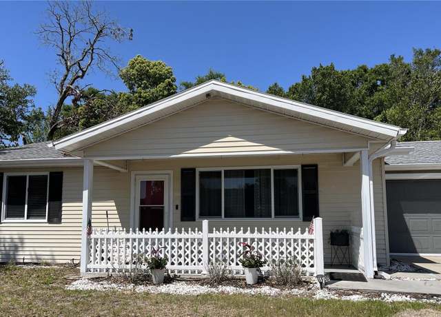 Property at 10954 SW 83rd Ct, Ocala, FL 34481, 2 beds, 2 baths