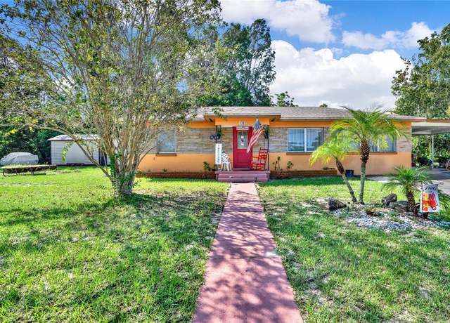 Photo of 1202 Triangle Dr, Lake Wales, FL 33853