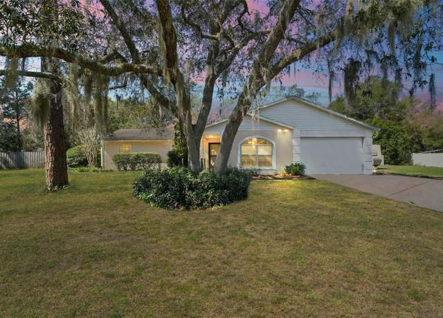 Property at 40619 W 3rd Ave, Umatilla, FL 32784, 3 beds, 2 baths