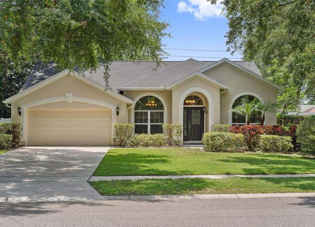 Property at 10146 Pointview Ct, Orlando, FL 32836, 4 beds, 2 baths