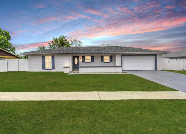 Property at 15044 SW 35th Avenue Rd, Ocala, FL 34473, 4 beds, 2 baths
