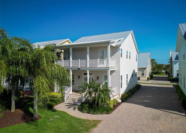 Property at 103 East Circle Dr, New Smyrna Beach, FL 32169, 3 beds, 2.5 baths