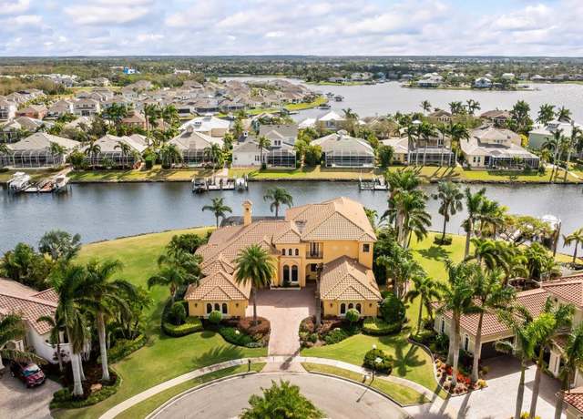 Property at 5403 Tybee Island Dr, Apollo Beach, FL 33572, 6 beds, 5.5 baths