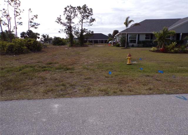 Property at 22 Medalist Ter, Rotonda West, FL 33947