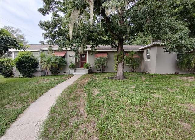 Property at 995 W 11th Ave, Mount Dora, FL 32757, 3 beds, 2.5 baths
