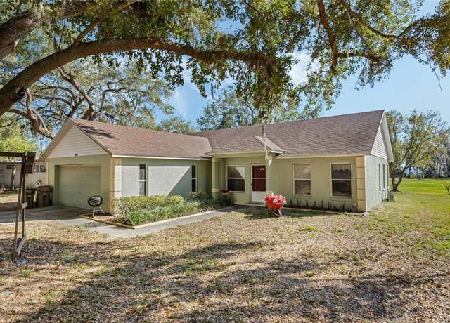 Property at 10320 Bumblebee Ln, Leesburg, FL 34788, 5 beds, 3 baths