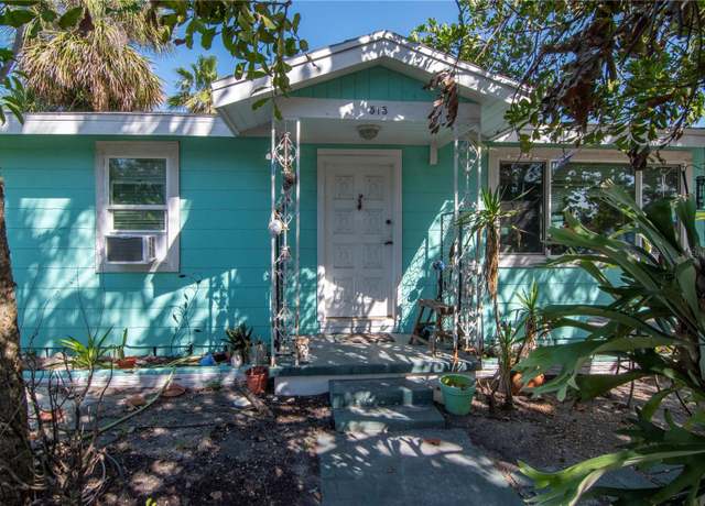 Property at 515 77th Ave, St Pete Beach, FL 33706, 3 beds, 2 baths