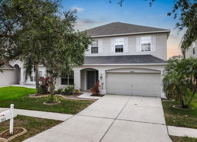 Property at 1933 Fruitridge St, Brandon, FL 33510, 4 beds, 2.5 baths