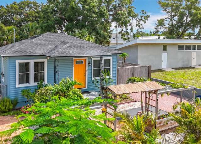 Property at 5005 Tangerine Ave S, Gulfport, FL 33707, 2 beds, 1 bath