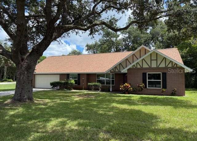 Property at 1207 N Amelia Ave, Deland, FL 32724, 3 beds, 2 baths