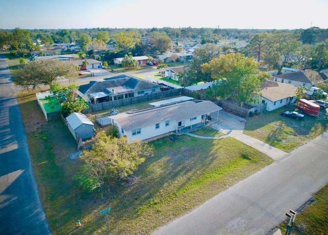 Property at 106 65th Avenue Dr W, Bradenton, FL 34207, 3 beds, 1 bath