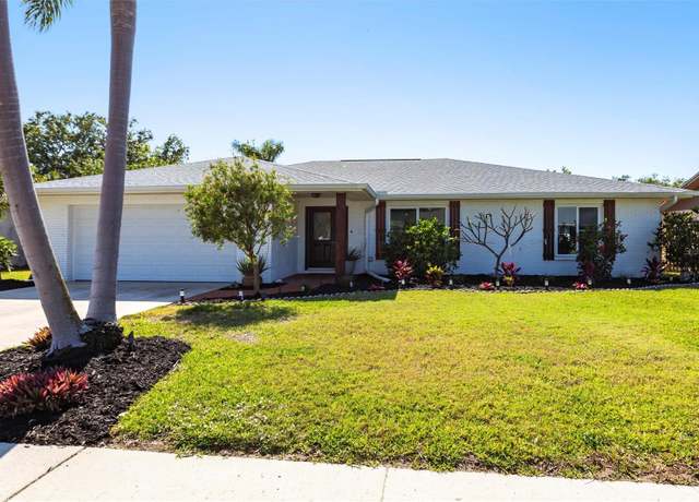 Property at 1920 38th St W, Bradenton, FL 34205, 4 beds, 2 baths