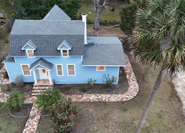 Property at 204 Edgewood Ave, Crescent City, FL 32112, 4 beds, 3 baths