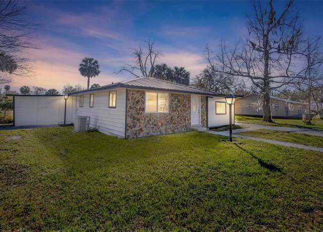 Property at 1203 S Pomegranite Ave, Sanford, FL 32771, 4 beds, 2 baths