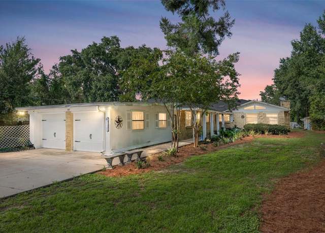 Property at 10625 SE 151st St, Summerfield, FL 34491, 3 beds, 2 baths