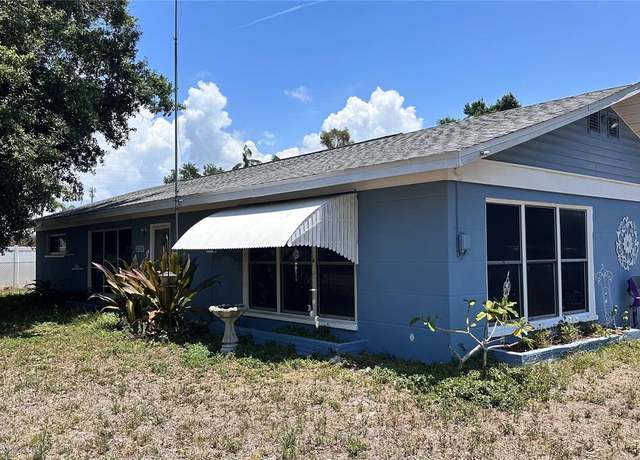 Property at 5719 13th St E, Bradenton, FL 34203, 4 beds, 2 baths