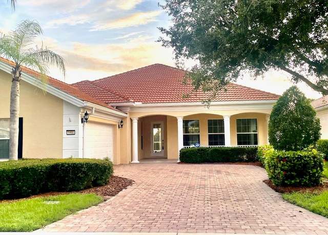 Property at 5901 Mariposa Ln, Sarasota, FL 34238, 5 beds, 4 baths