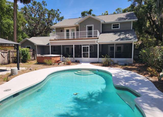 Property at 26 Weston Rd, Leesburg, FL 34748, 4 beds, 2.5 baths