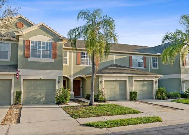 Property at 952 Vista Cay Ct, Brandon, FL 33511, 2 beds, 2.5 baths
