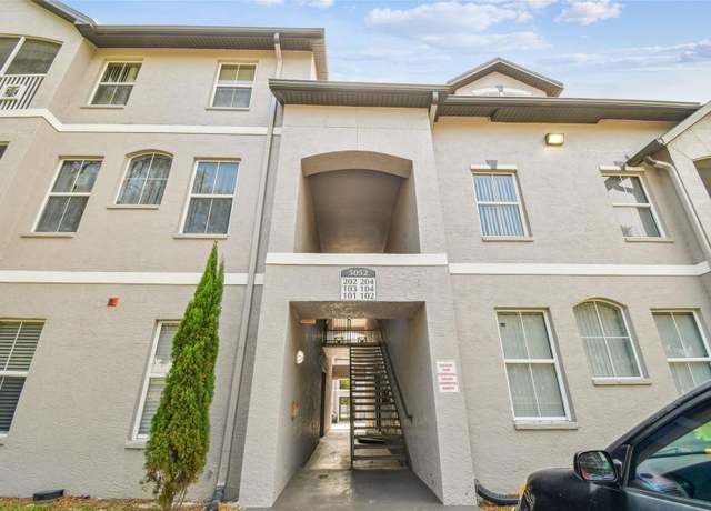 Property at 5052 Sunridge Palms Dr #102, Tampa, FL 33617, 2 beds, 2.5 baths