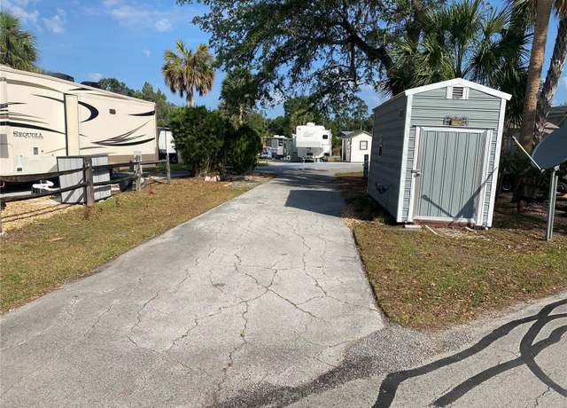 Property at 2914 NE 103rd Ave, Silver Springs, FL 34488