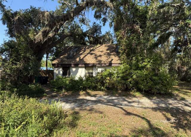 Property at 1511 11th Ave W, Palmetto, FL 34221, 2 beds, 1 bath