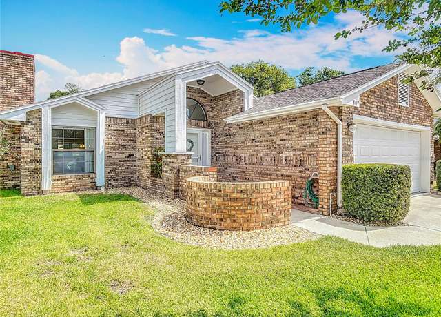Property at 907 Silver Leaf Pl, Port Orange, FL 32127, 3 beds, 2 baths