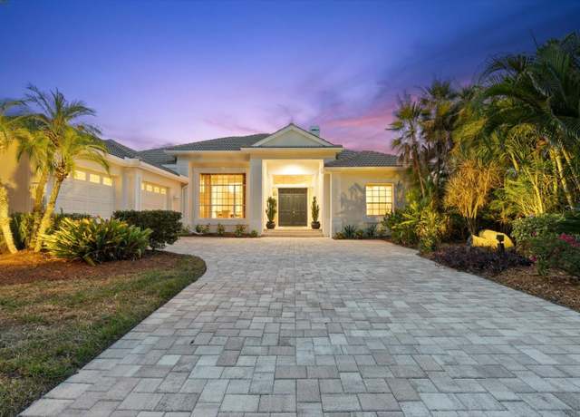 Property at 6915 Chancery Pl, University Park, FL 34201, 4 beds, 3.5 baths