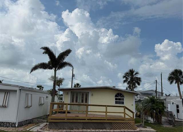 Property at 2601 Gulf Dr N Unit B4, Bradenton Beach, FL 34217, 1 bed, 1 bath