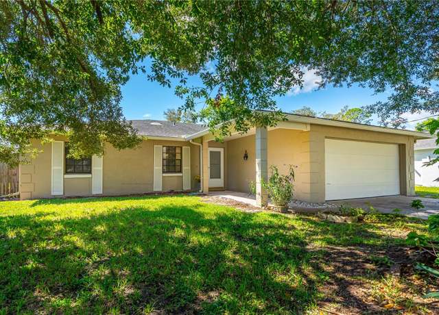 Property at 62 Folcroft Ln, Palm Coast, FL 32137, 3 beds, 2 baths