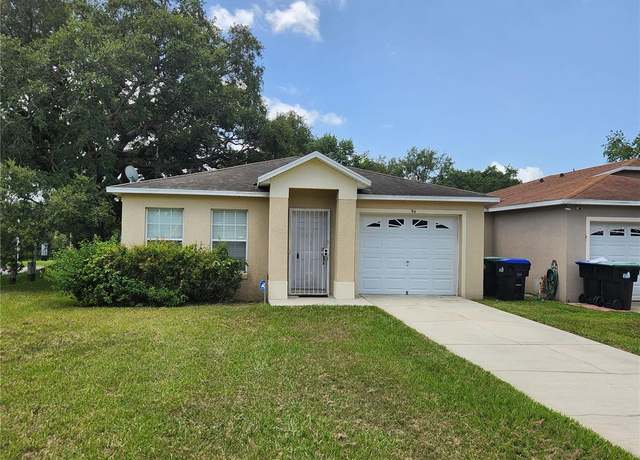 Property at 94 E 18th St, Apopka, FL 32703, 3 beds, 2 baths
