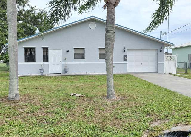 Property at 1997 Hunter Rd, Okeechobee, FL 34974, 2 beds, 2 baths