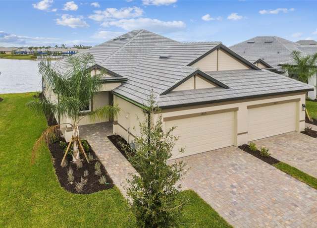 Property at 18019 Cherished Loop, Lakewood Ranch, FL 34211, 2 beds, 2 baths