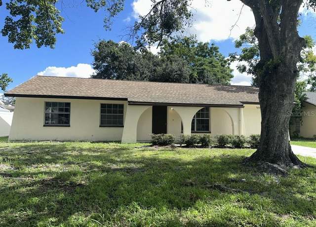 Property at 7608 N Sanibel Cir, Temple Terrace, FL 33637, 2 beds, 2 baths