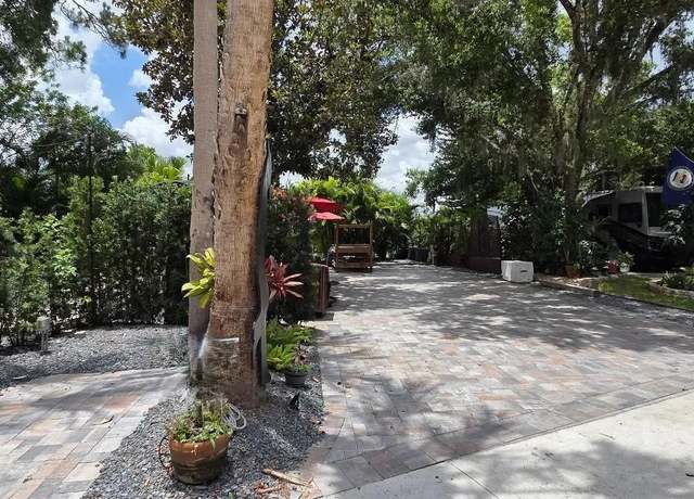Property at 127 Stallion Ln, River Ranch, FL 33867