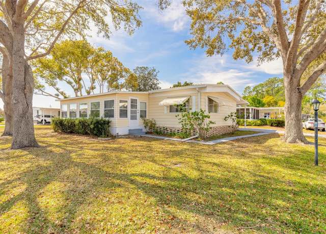 Property at 317 Lakeview Dr, Osteen, FL 32764, 3 beds, 2 baths