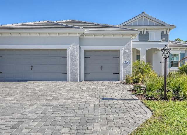 Property at 21285 Holmes Cir, Venice, FL 34293, 4 beds, 3 baths