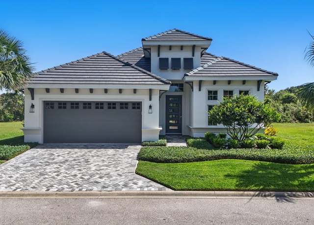 Property at 17 Kingfisher Ln, Palm Coast, FL 32137, 3 beds, 3 baths