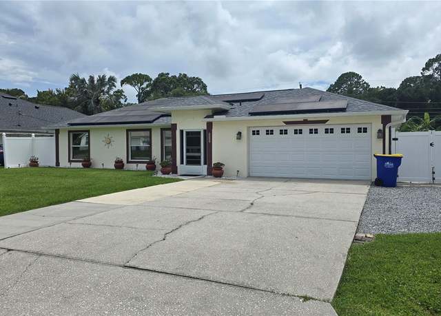Property at 2820 Tamarind Dr, Edgewater, FL 32141, 3 beds, 2.5 baths