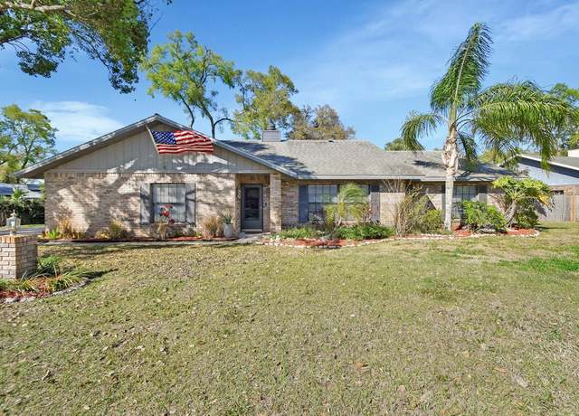 Property at 725 Briarcrest Dr, Orange City, FL 32763, 4 beds, 3 baths