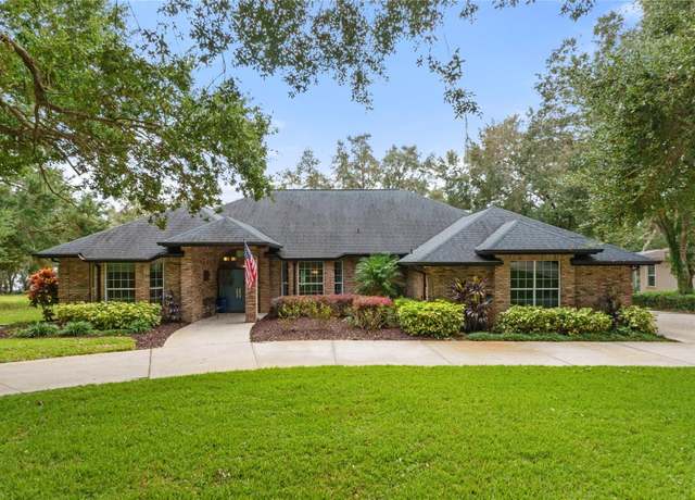 Property at 5910 Lake Emma Ct, Groveland, FL 34736, 5 beds, 3.5 baths