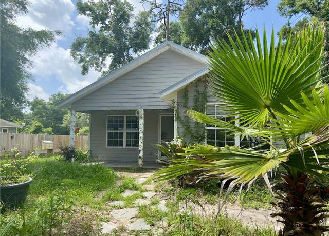 Property at 930 NE 14th Ave, Trenton, FL 32693, 3 beds, 2 baths