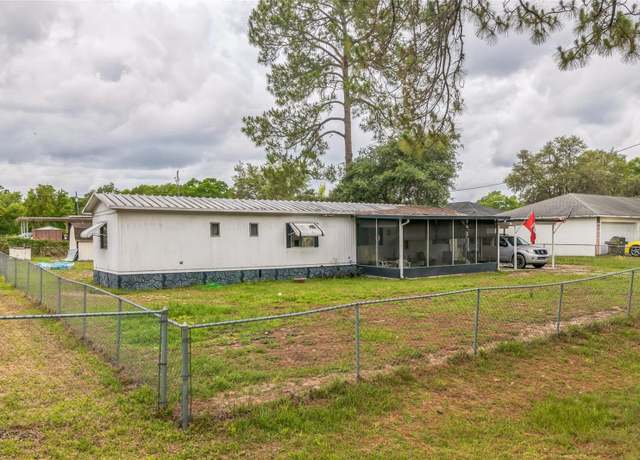Property at 5400 SE 183rd Avenue Rd, Ocklawaha, FL 32179, 2 beds, 1 bath