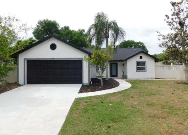Property at 527 Stillwater Dr, Oviedo, FL 32765, 3 beds, 2 baths