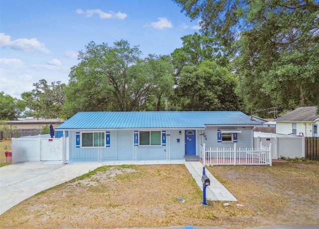 Property at 504 E Lee St, Plant City, FL 33563, 4 beds, 2 baths