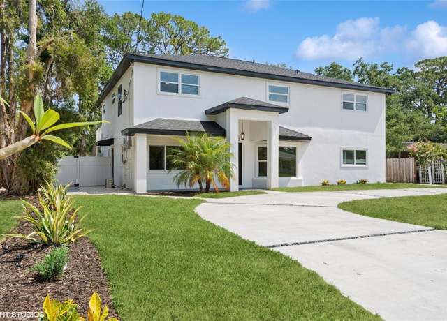 Property at 2655 Bay St, Sarasota, FL 34237, 7 beds, 6 baths