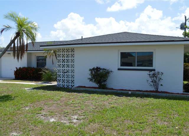 Property at 9093 108th St, Seminole, FL 33772, 2 beds, 2 baths